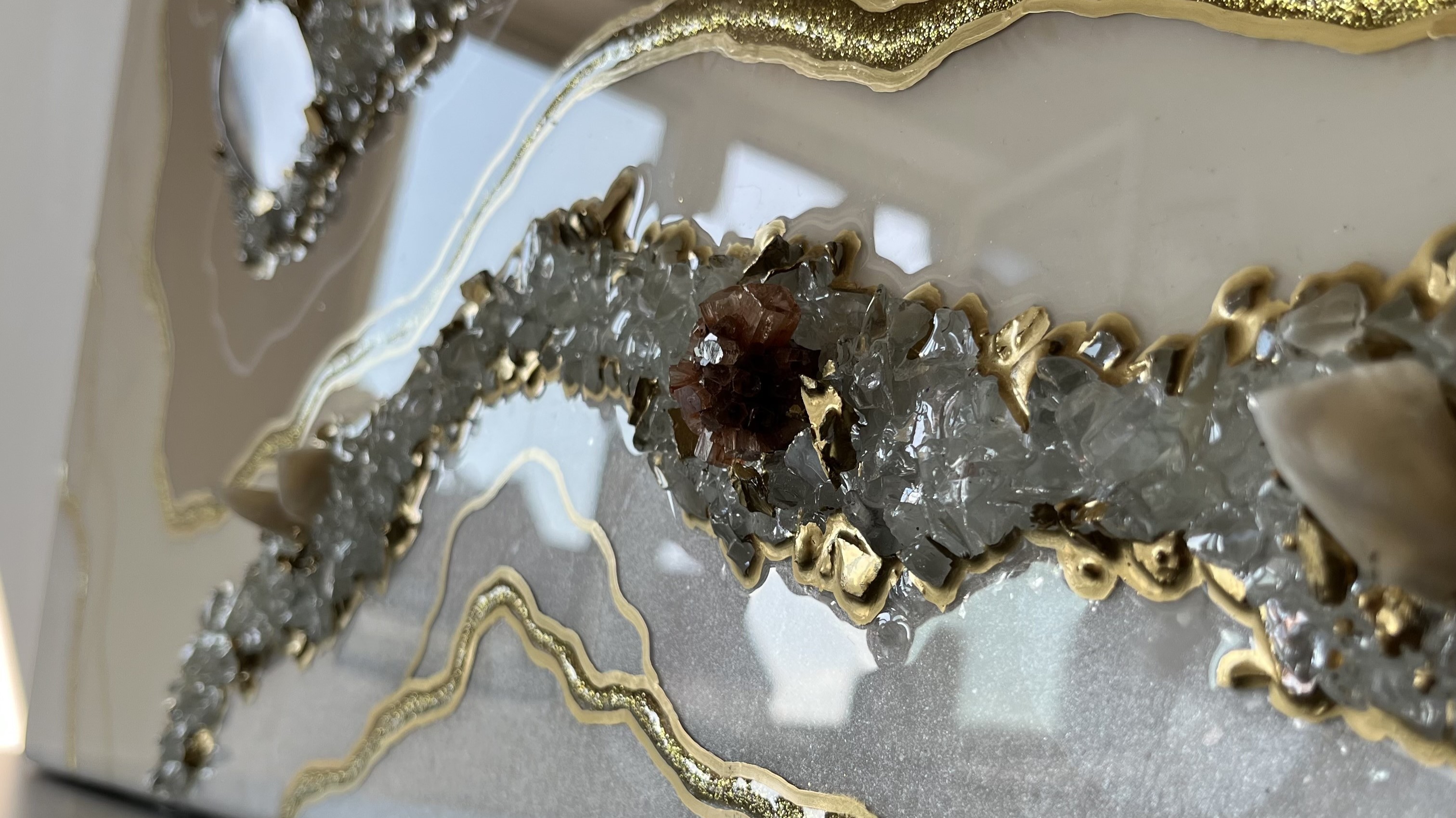 Unikalne dekoracje z żywicy epoksydowej Quant Resin – resin art, rękodzieło, personalizowane projekty, lustra, zegary, stoły, obrazy, kurs żywica epoksydowa