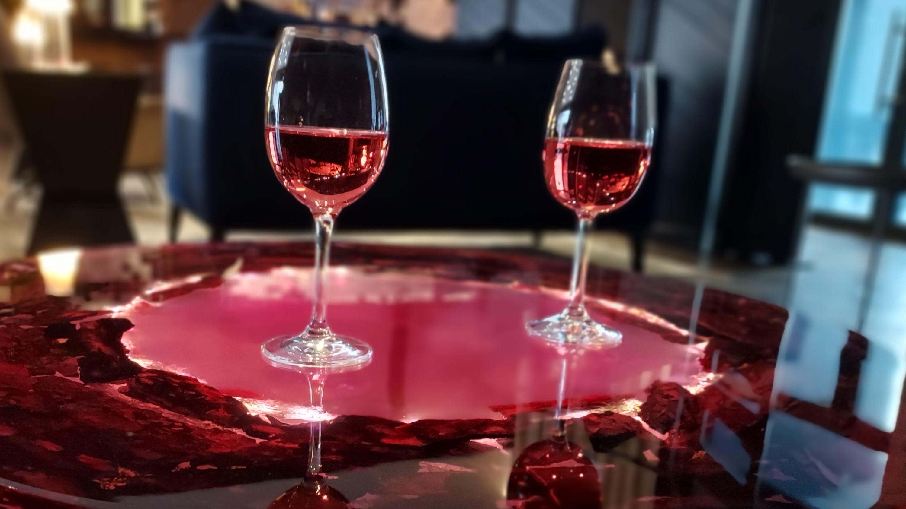 Unikalne dekoracje z żywicy epoksydowej Quant Resin – resin art, rękodzieło, personalizowane projekty, lustra, zegary, stoły, obrazy, kurs żywica epoksydowa